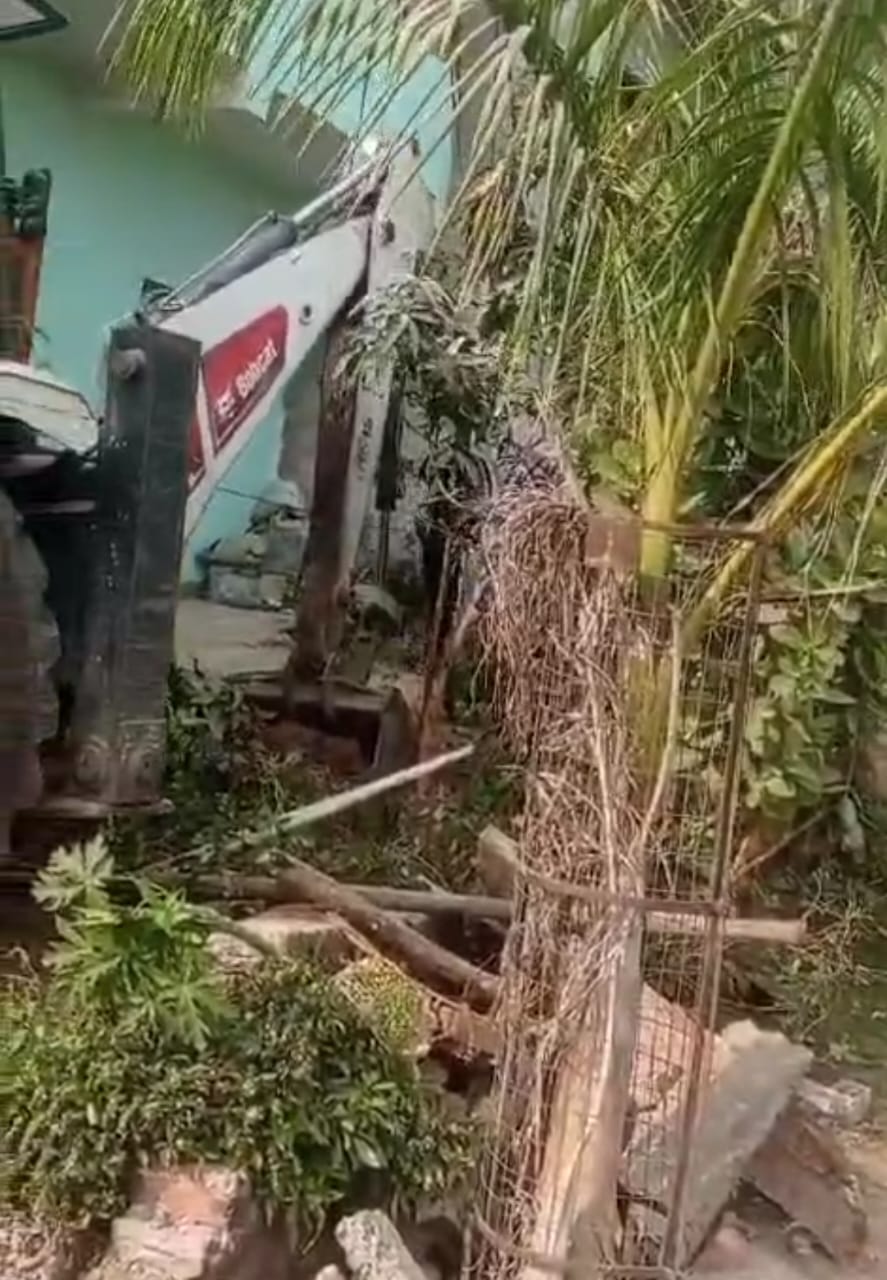 नगर निगम ने सरकारी भूमि को अतिक्रमणमुक्त कराने के लिए की बड़ी कार्रवाई
